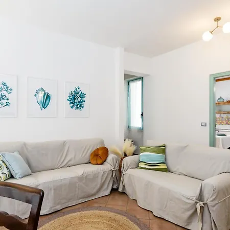 Casa Di Vivi- 300m From The Beach 아파트 모네글리아